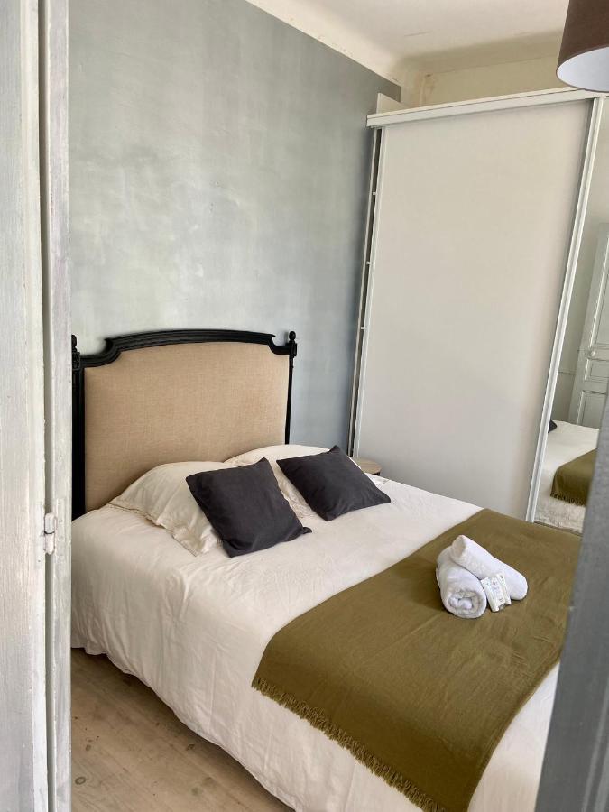 Agreable Maison De Ville Avec Une Belle Terrasse Anglet Exterior foto